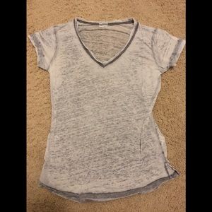 Super comfy grey v-neck